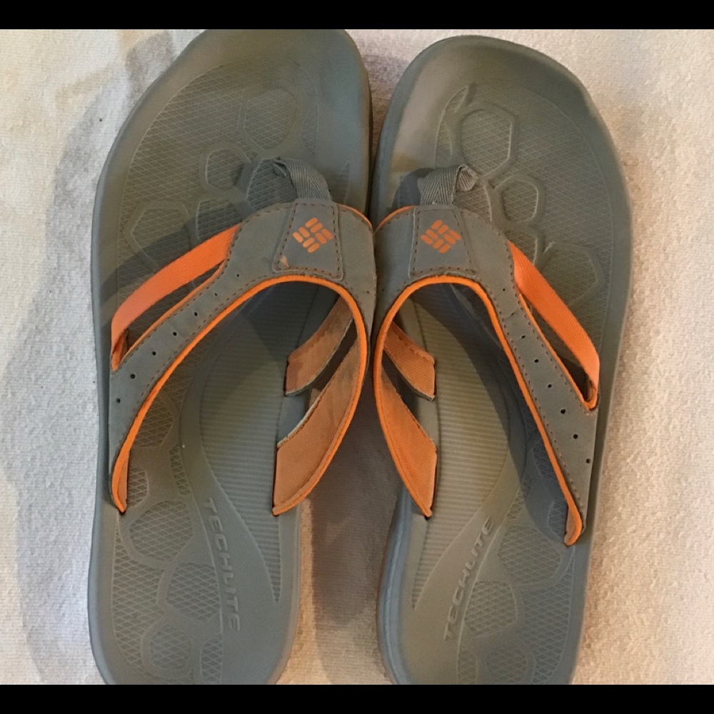 Women’s Columbia Techlite sandal flip flop size 9